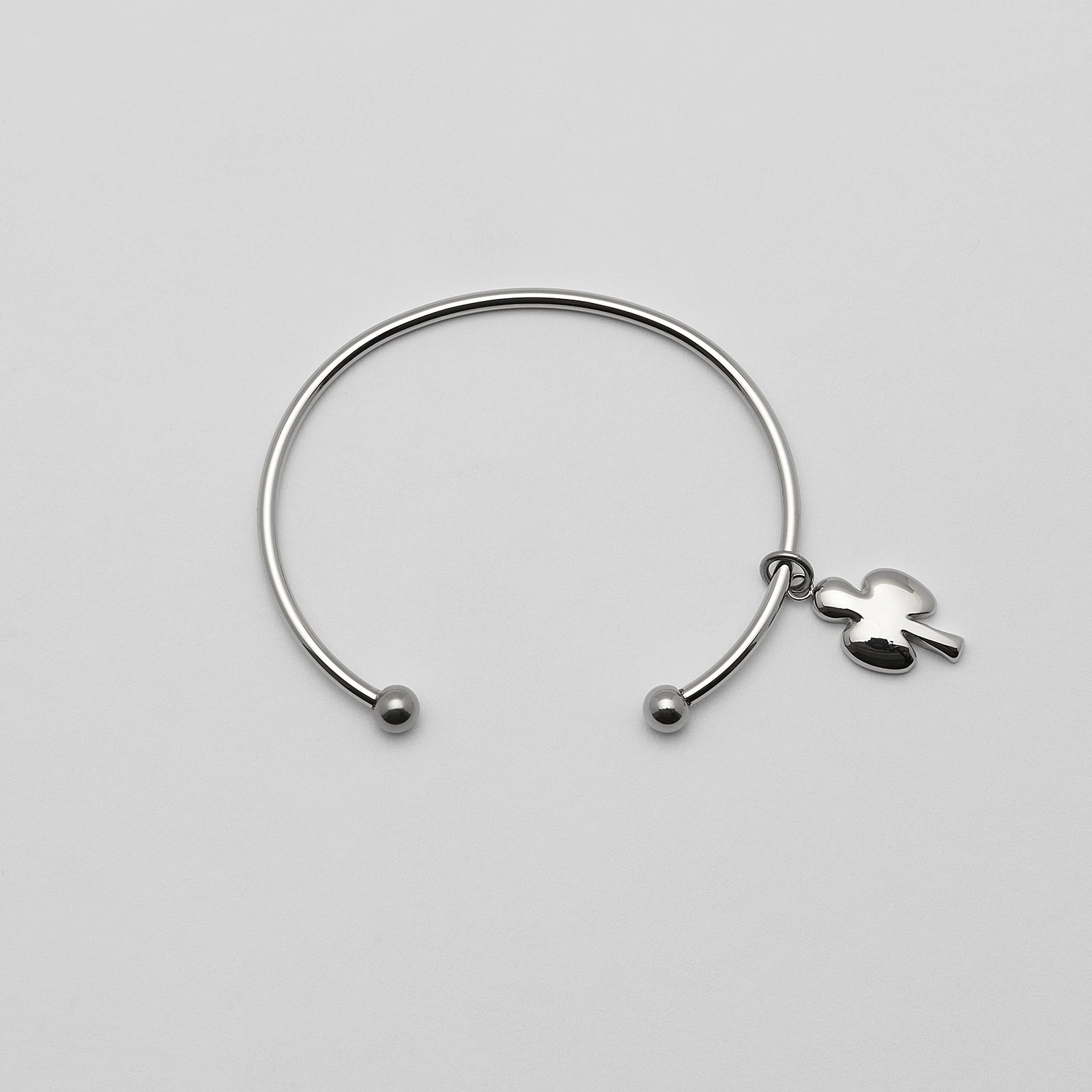Armband i stål, bangle med klöver - 2,5 mm x 66,5 mm
