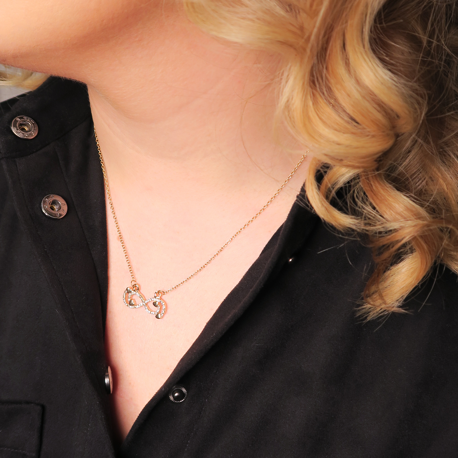 Guldfärgat halsband, tunn kedja med infinity-symbol