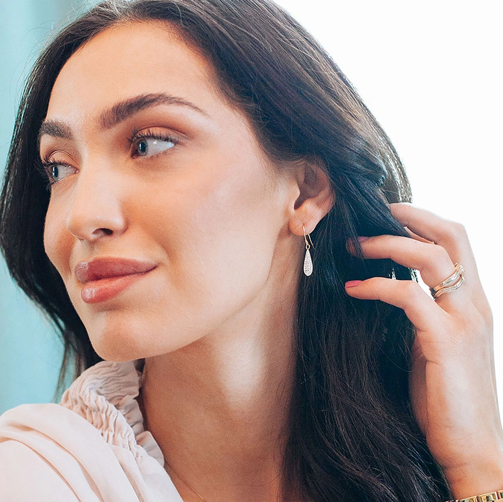 Örhängen 9k guld - droppar Kubisk Zirkonia 26 mm