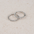 Silverfärgade ringar med stenar - 2 pack