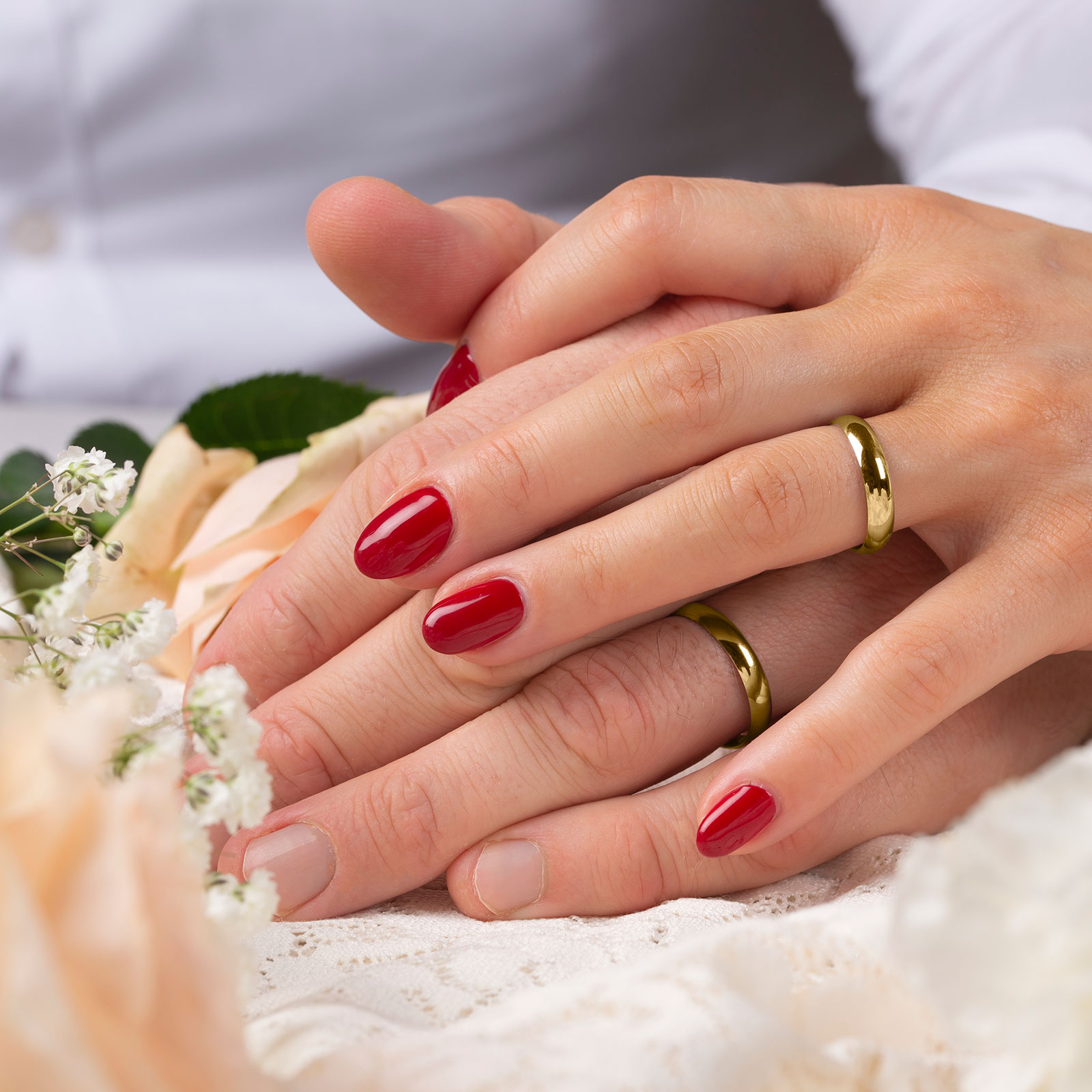 Förlovningsring 18k guld - Kupad 4 mm / 1,4 mm