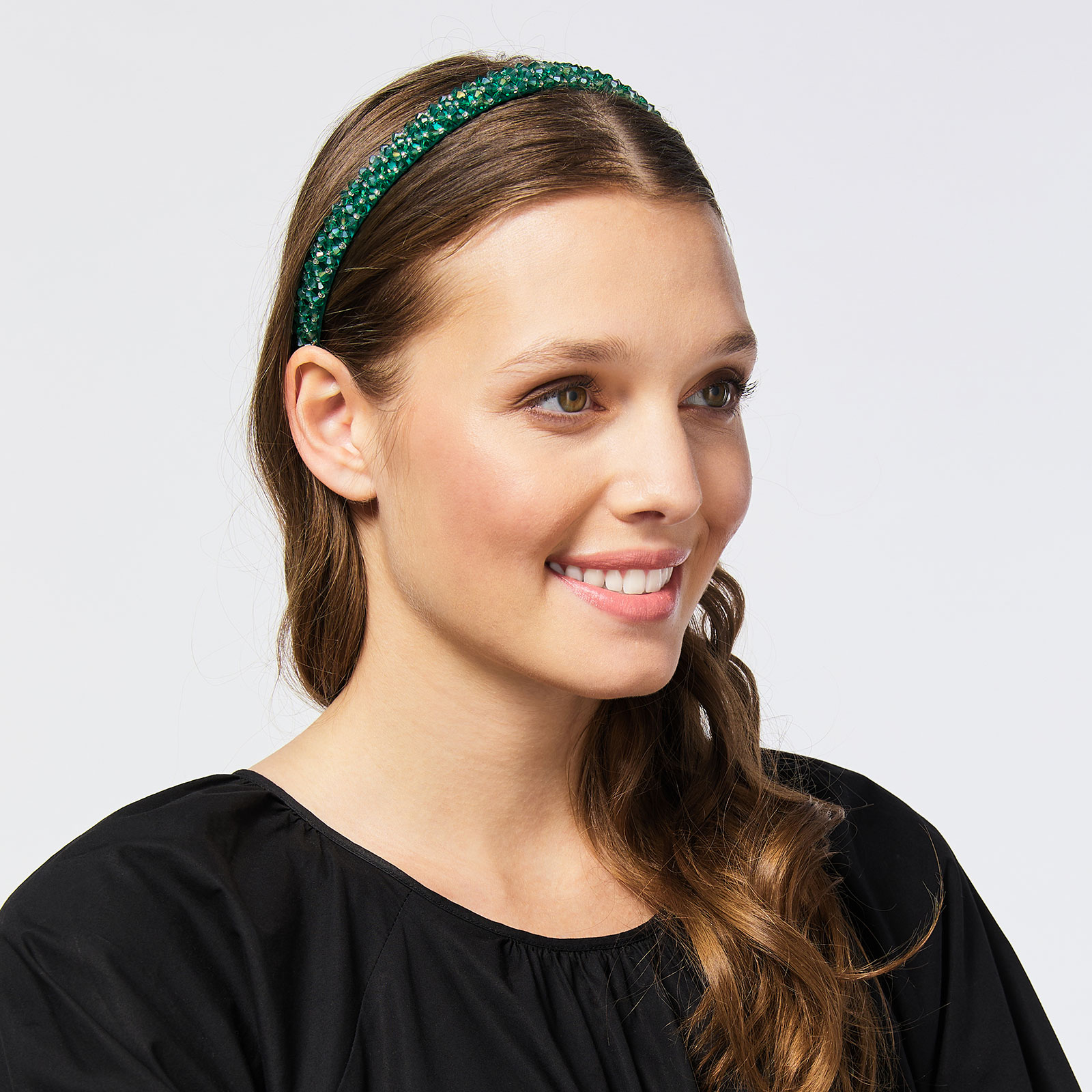 Diadem med gröna stenar