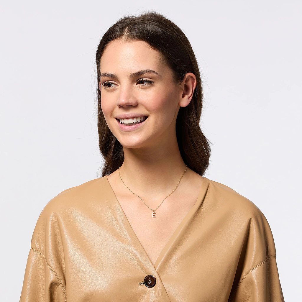 Guldpläterat halsband bokstav E - 42+3 cm