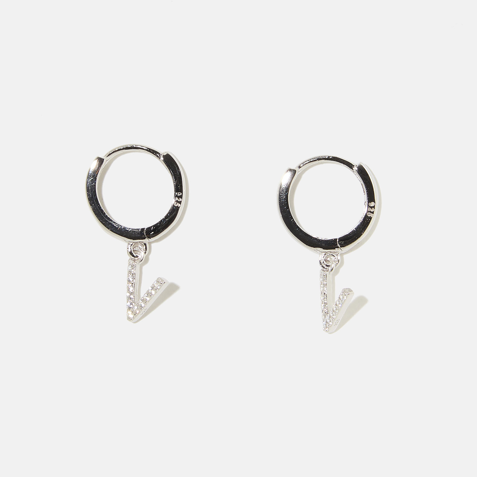 Örhängen äkta silver - hoops, bokstav V