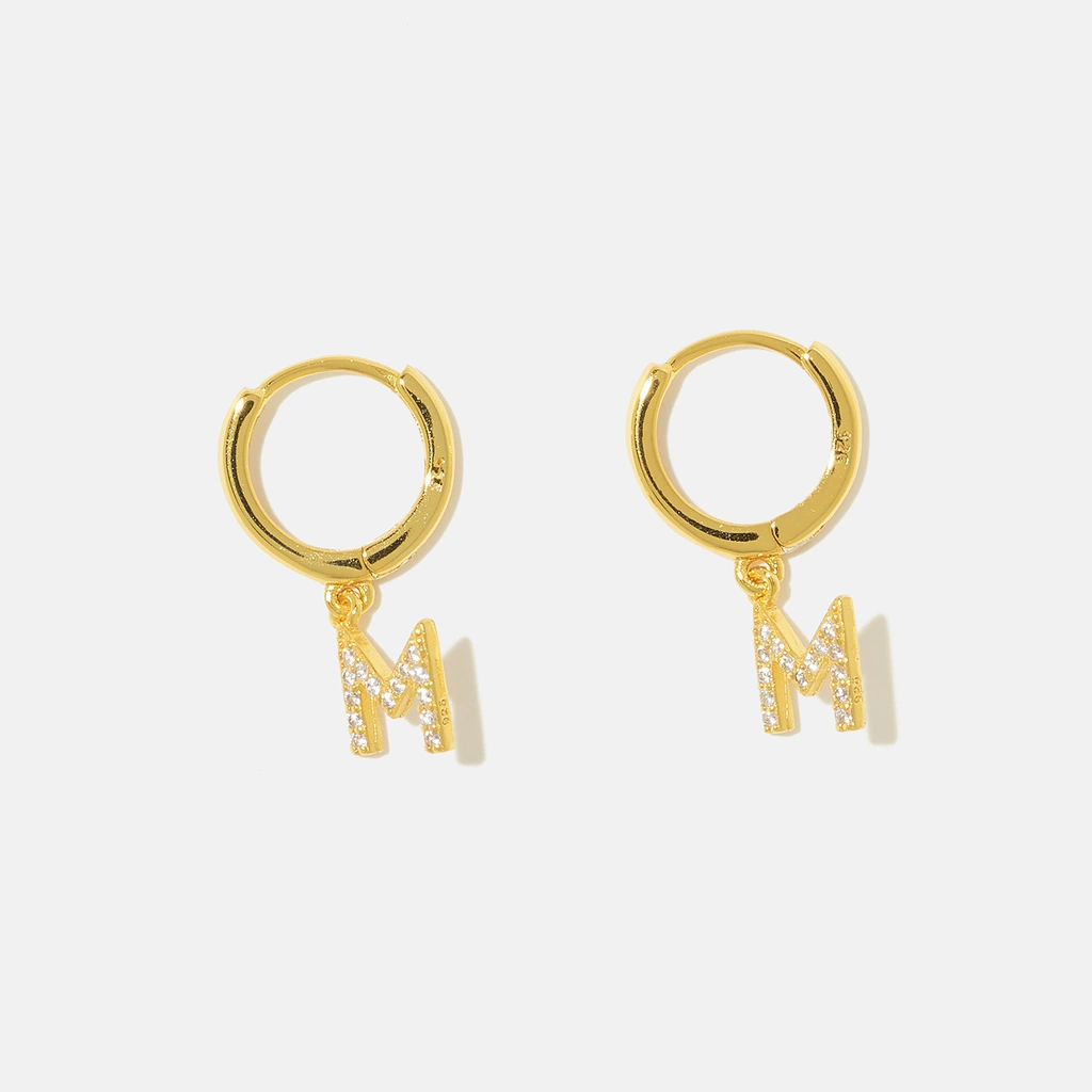 Guldpläterade silverörhängen - hoops M