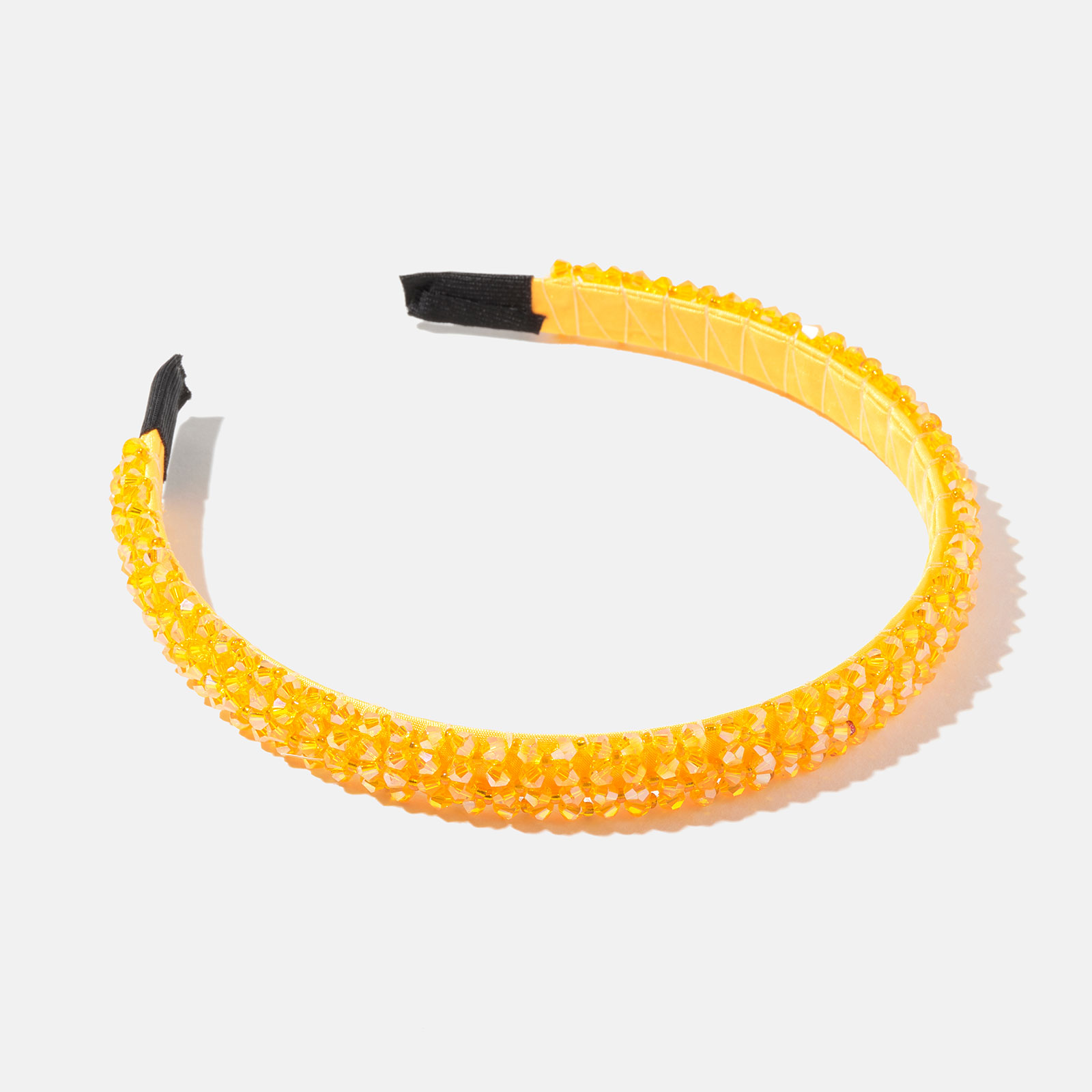 Diadem med gula pärlor