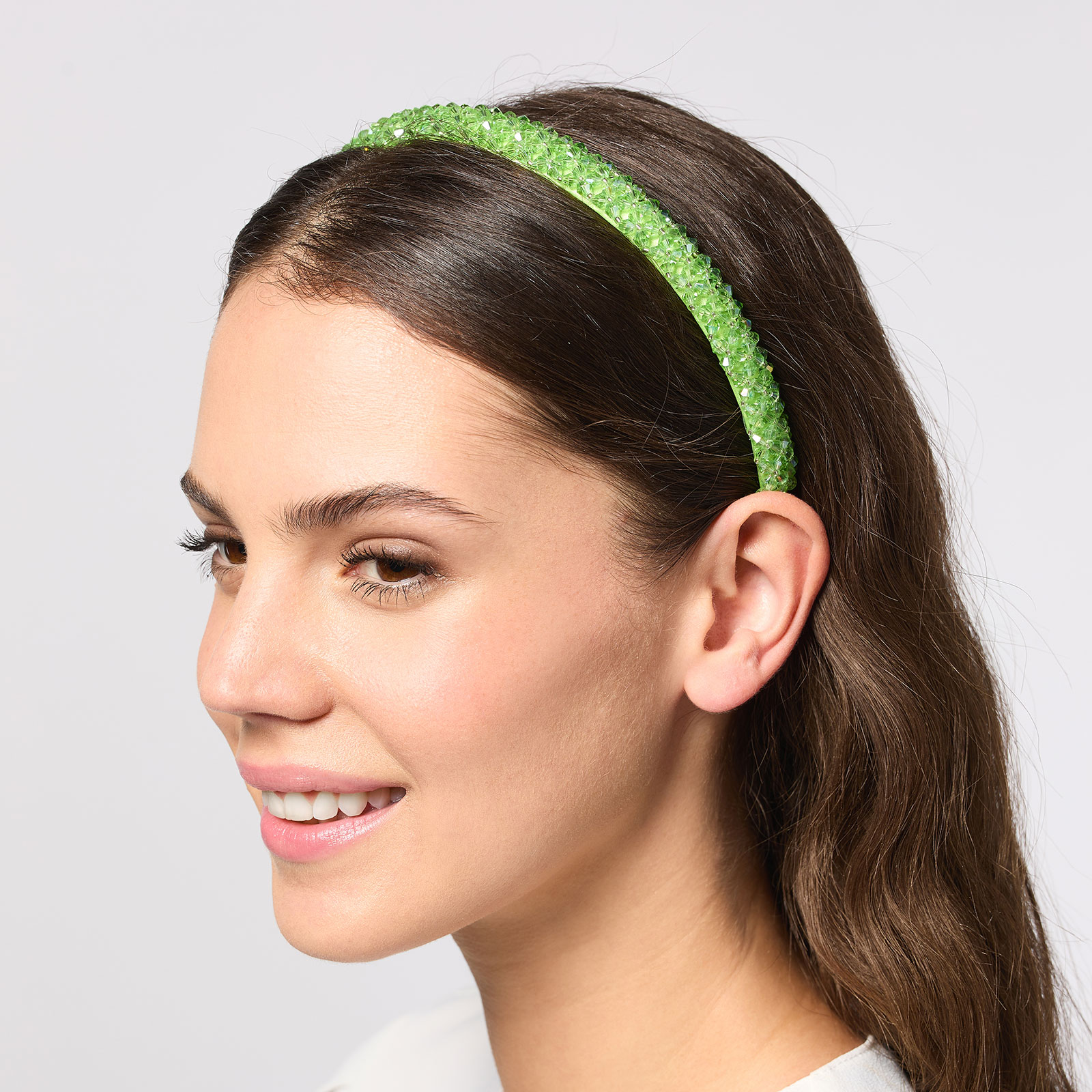 Diadem med limegröna pärlor