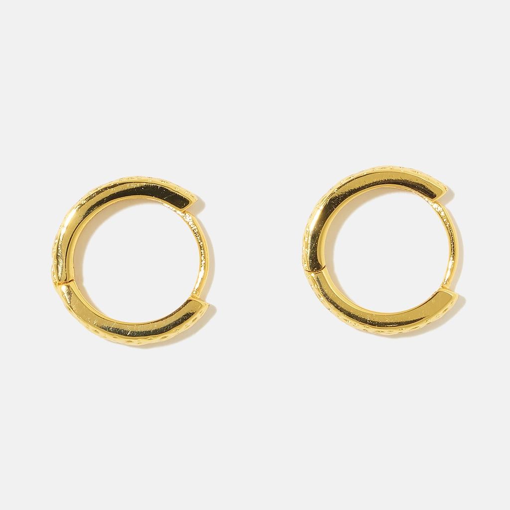 Guldpläterade silverörhängen - mönstrade hoops 15 mm
