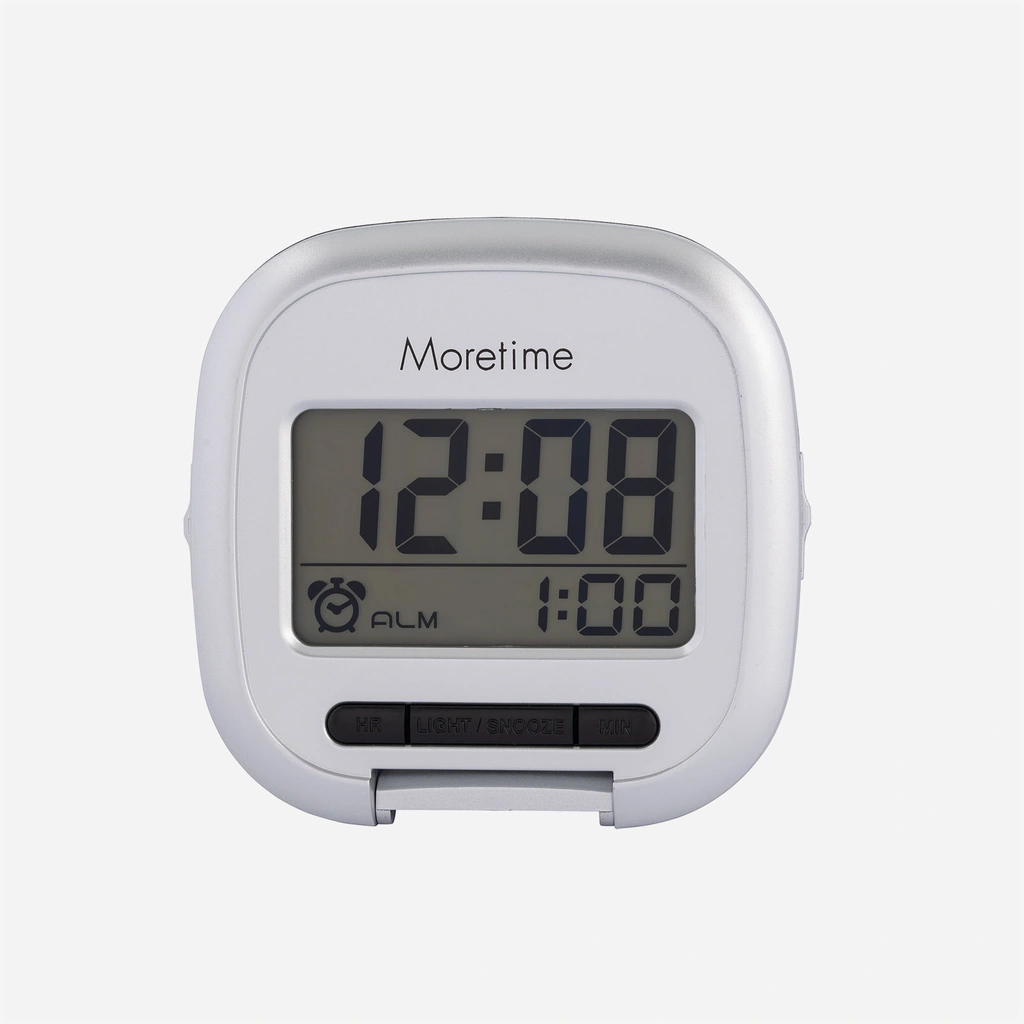 Väckarklocka - silverfärgat reseväckarur