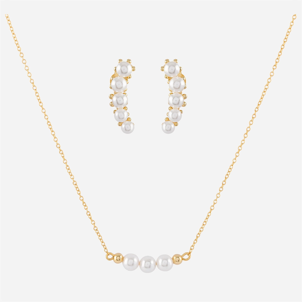 Guldpläterat smyckeset i äkta silver - vita sötvattenpärlor