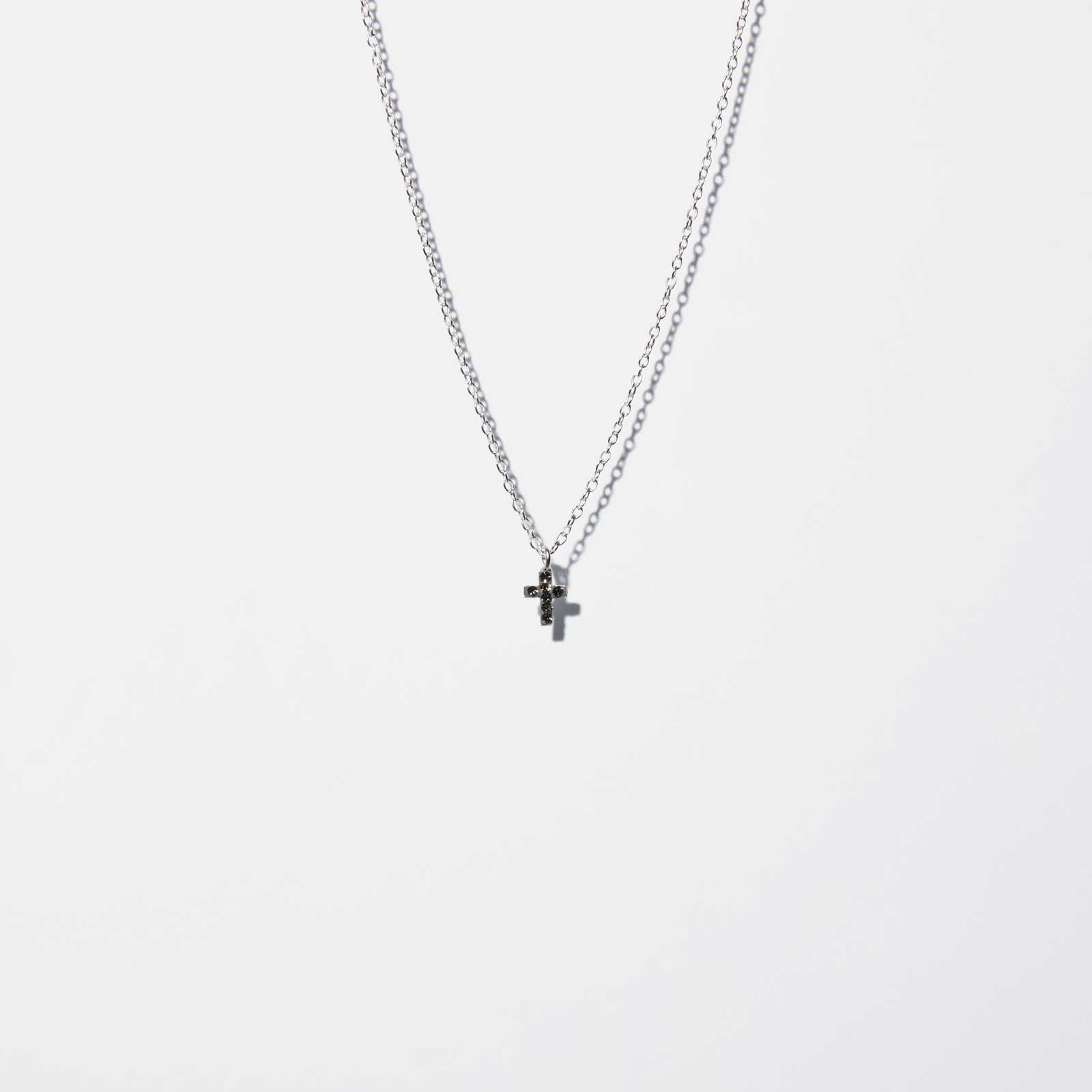 Silverhalsband för barn - svart kors, 36+2 cm