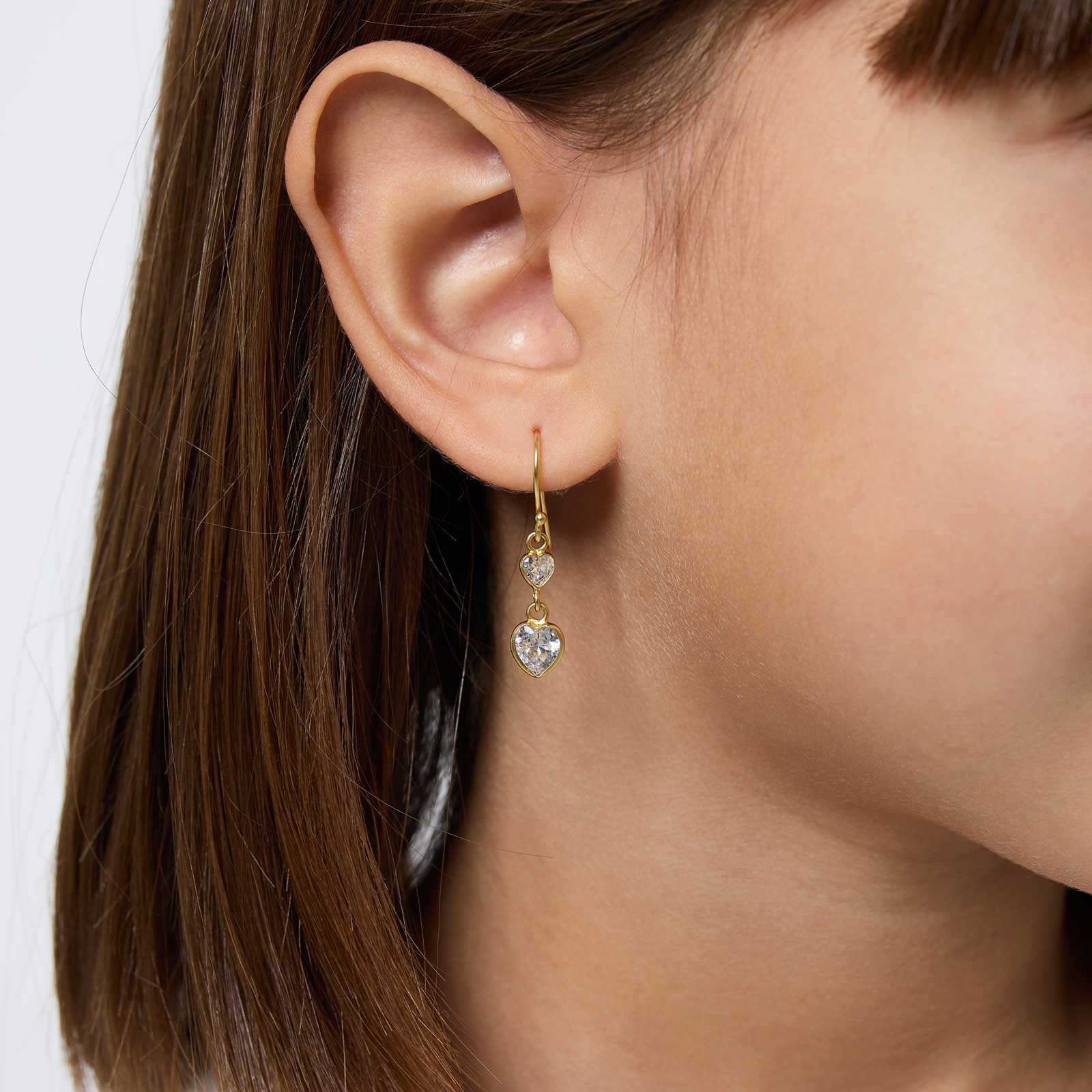 Guldpläterade silverörhängen för barn - hängande vita hjärtan