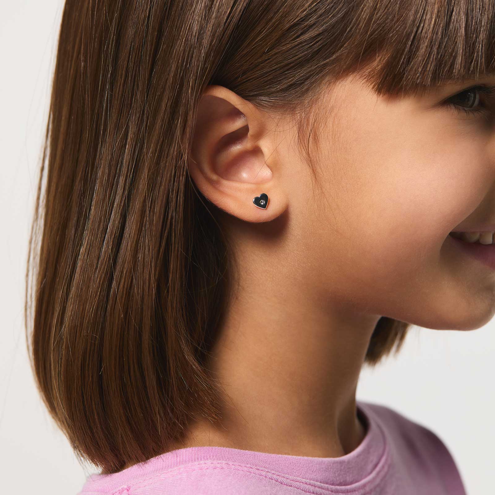 Silverörhängen för barn - hjärtan med kristaller