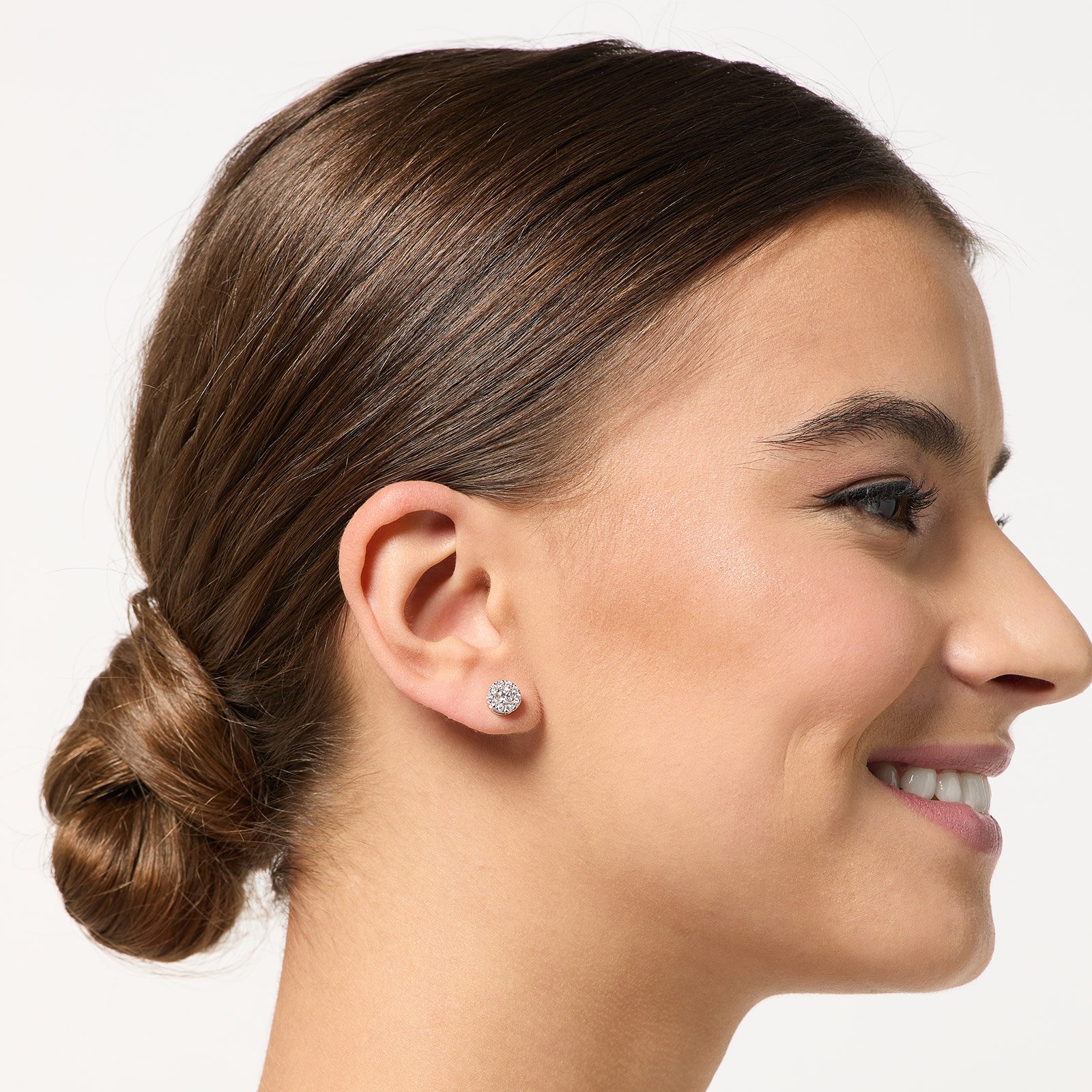 Örhängen Lottis 18k vitguld, labbodlade diamanter 0,4 carat - Halo