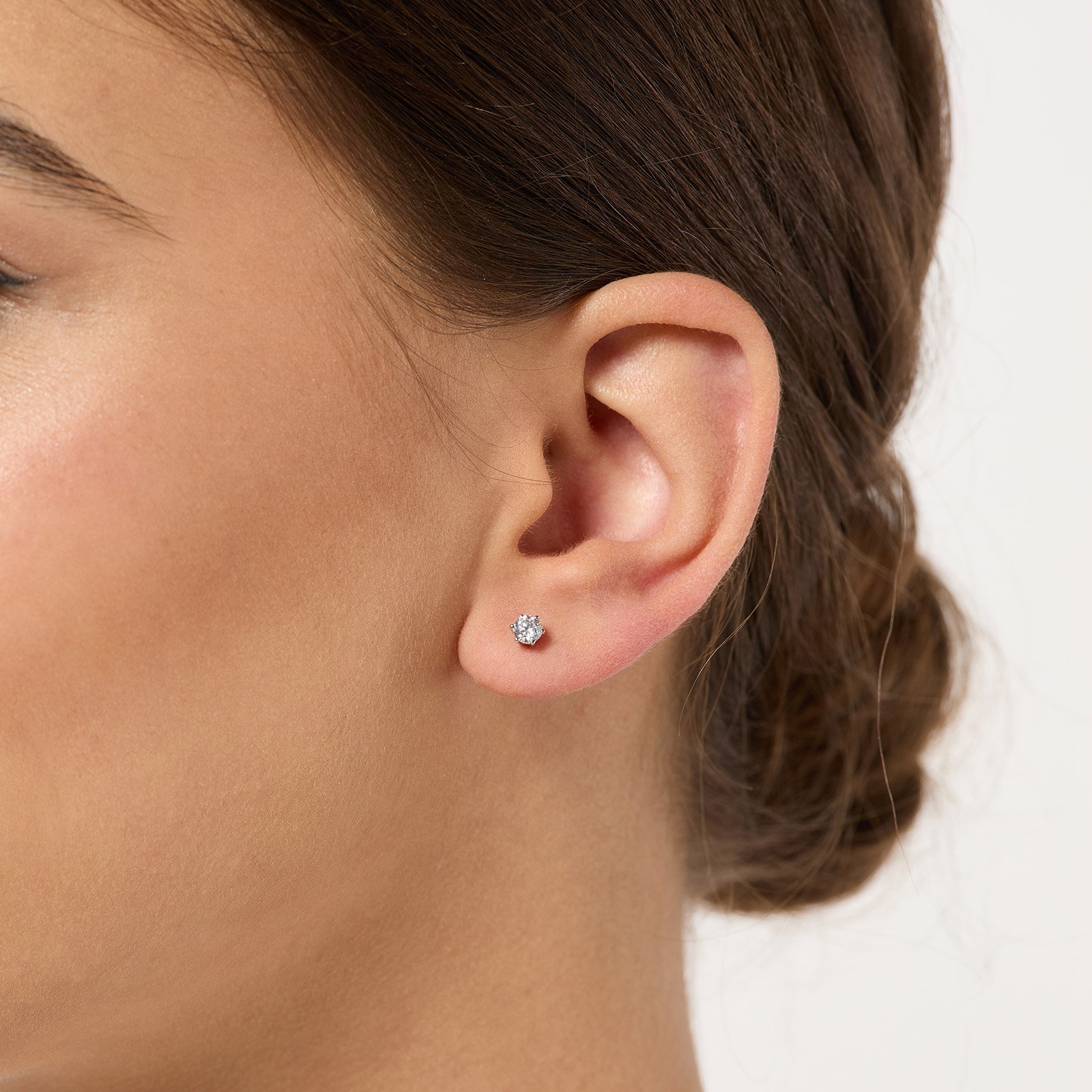 Örhängen Monica 18k vitguld, labbodlade diamanter 0,4 carat - Solitär