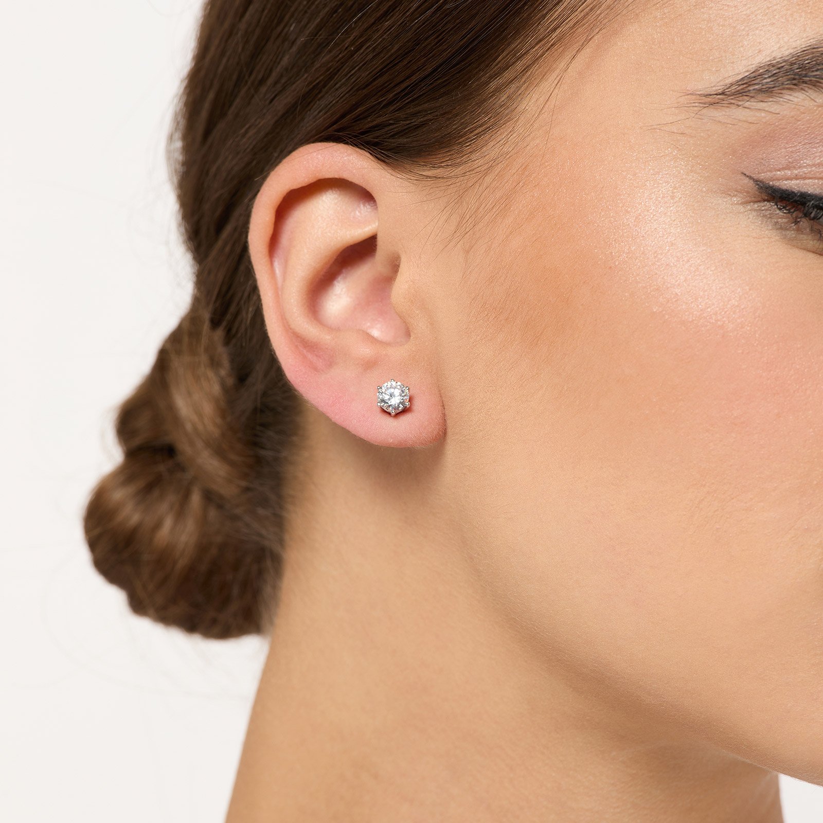 Örhängen Monica 18k vitguld, labbodlade diamanter 1,4 carat - Solitär