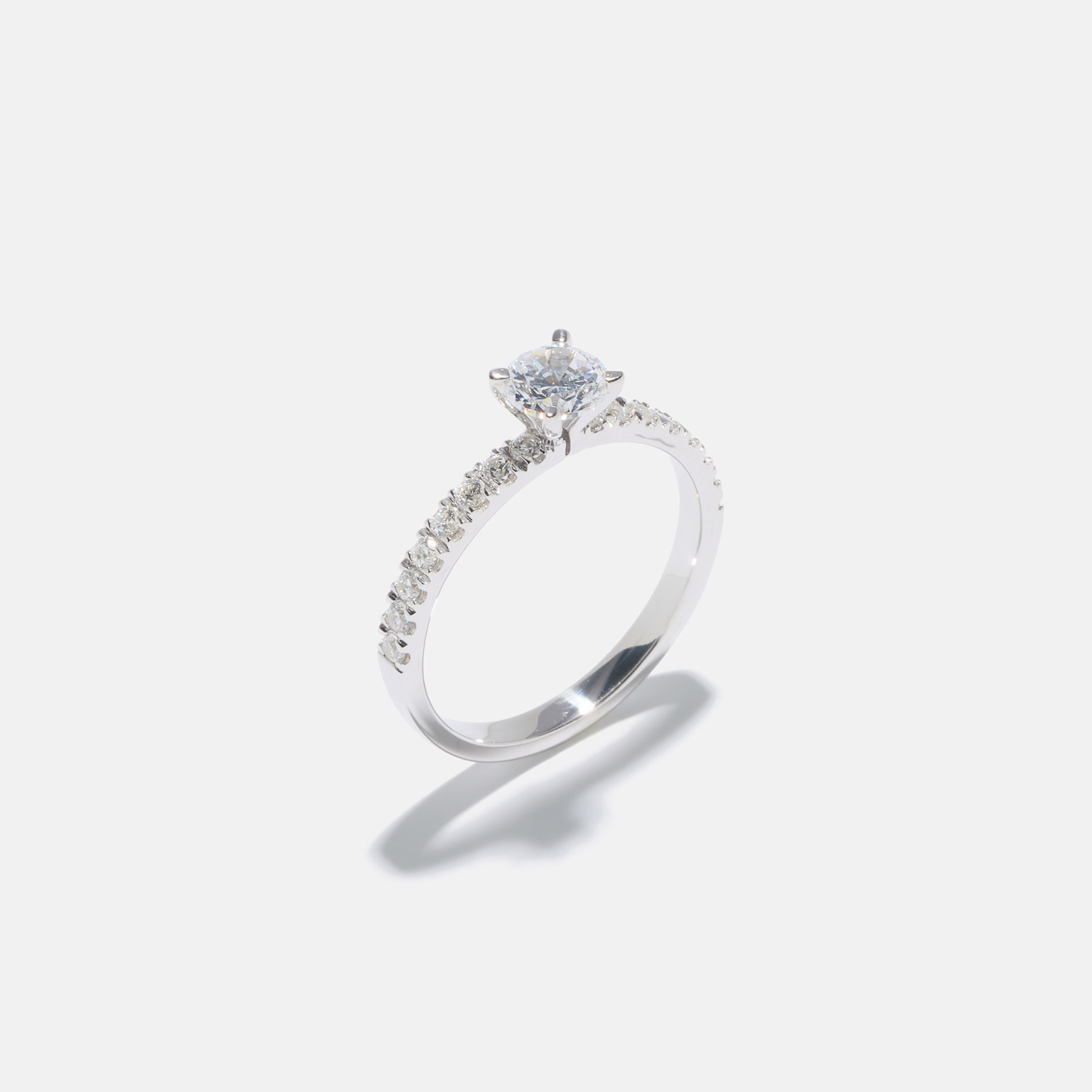 Ring Ylva - 18k vitguld, labbodlad diamant 0,5 carat