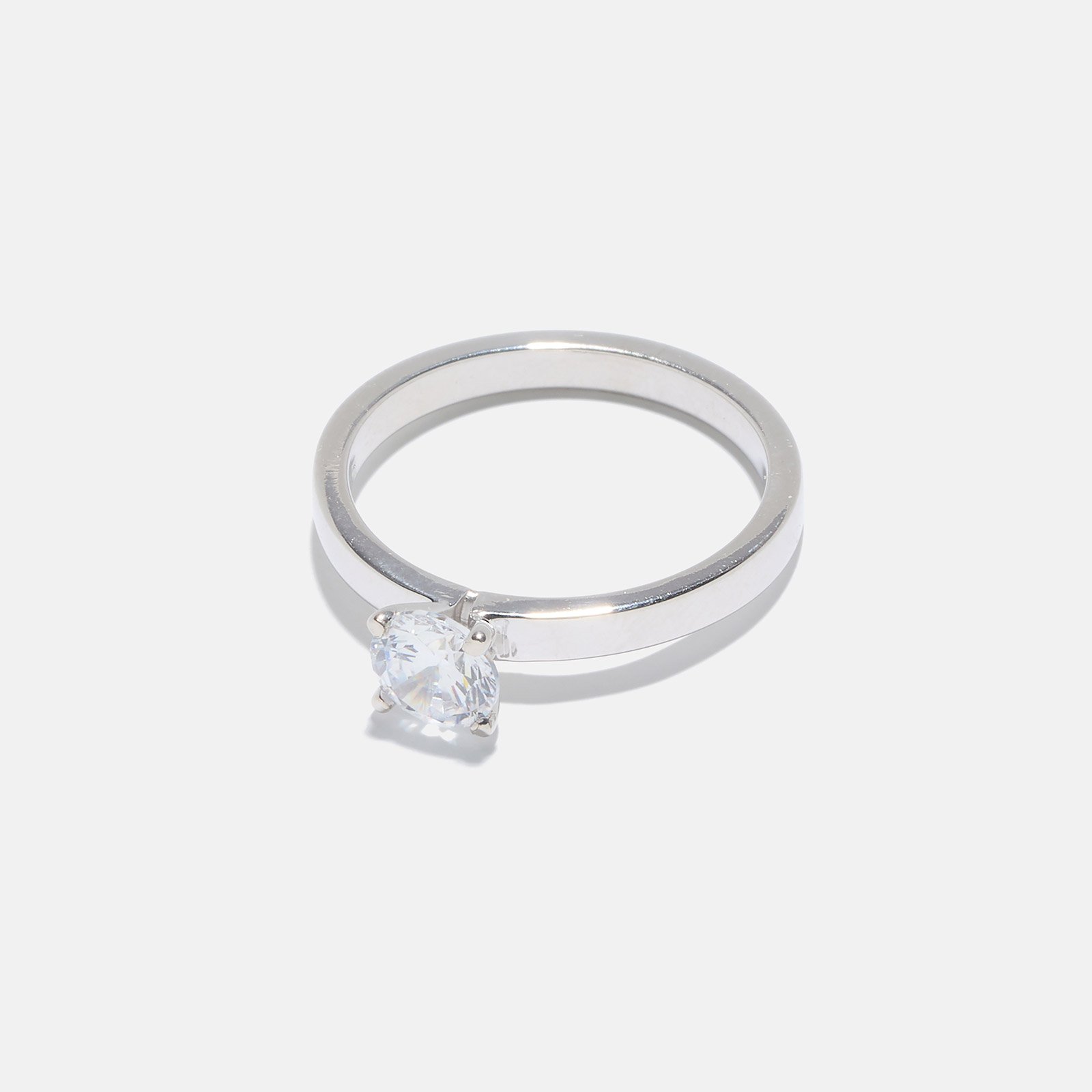 Ring Ulrika - 18k vitguld, labbodlad diamant 0,7 carat - 18,5
