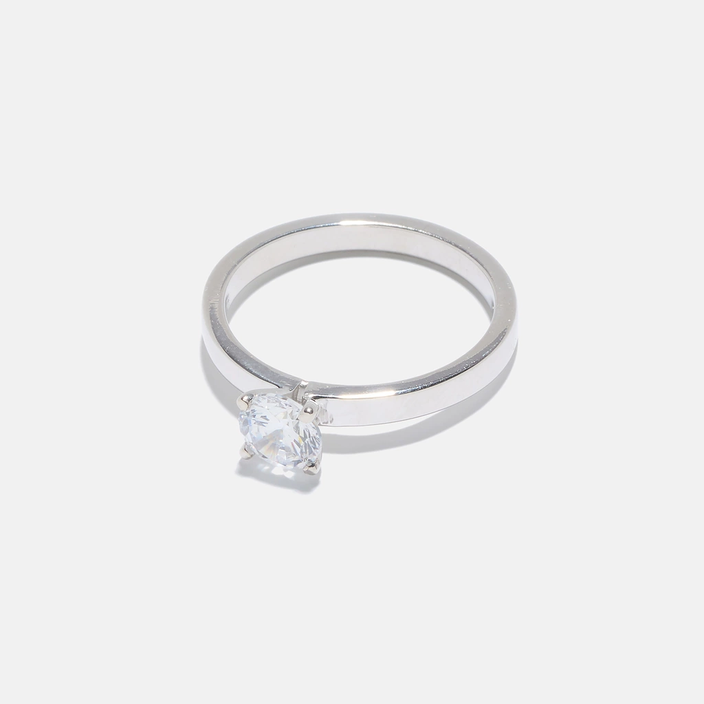 Ring Ulrika - 18k vitguld, labbodlad diamant 0,7 carat - 17