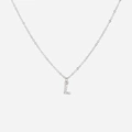 Silverfärgat halsband - bokstav L