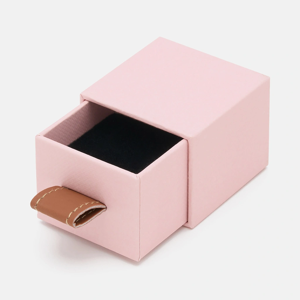 Presentask för små smycken - rosa 5x5x4 cm