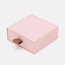 Presentask för större smycken - rosa 10x10x4 cm