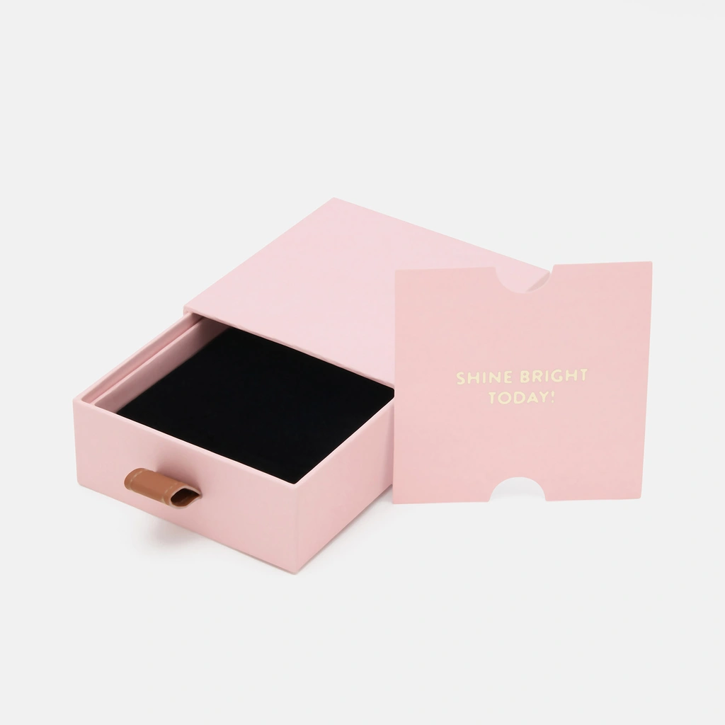 Presentask för större smycken - rosa 10x10x4 cm
