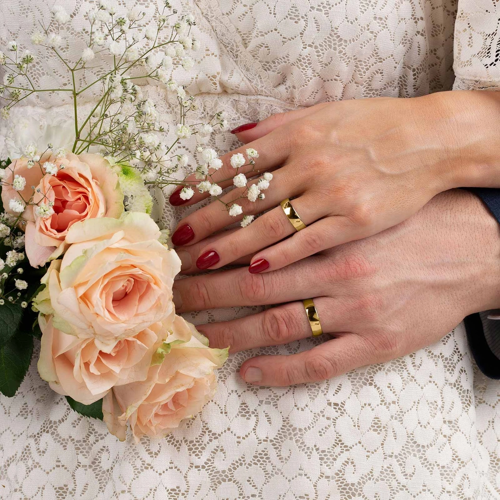 Förlovningsring 18k guld - Kupad 6 mm / 1,5 mm