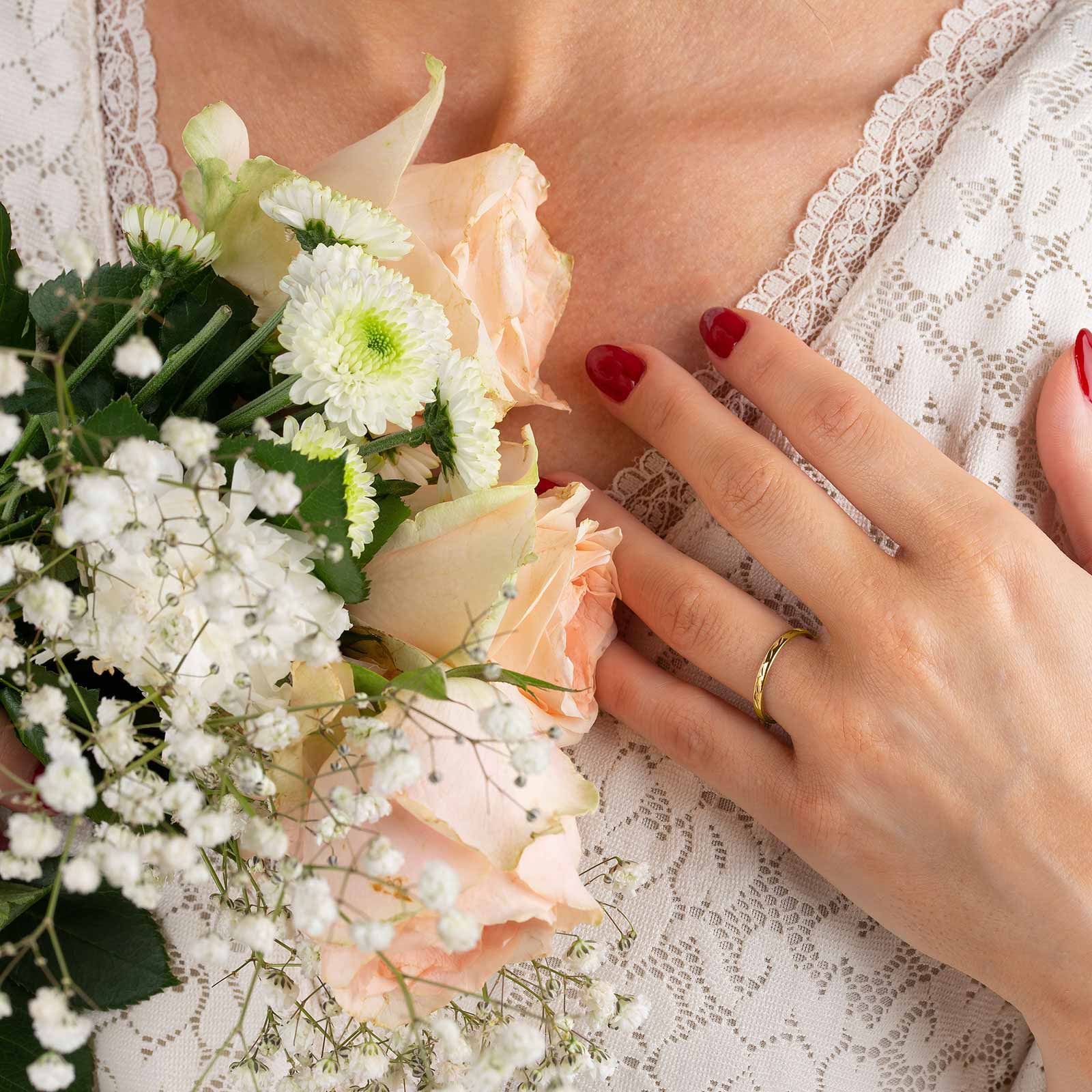 Förlovningsring 18k guld diamant - 2 mm / 1,1 mm