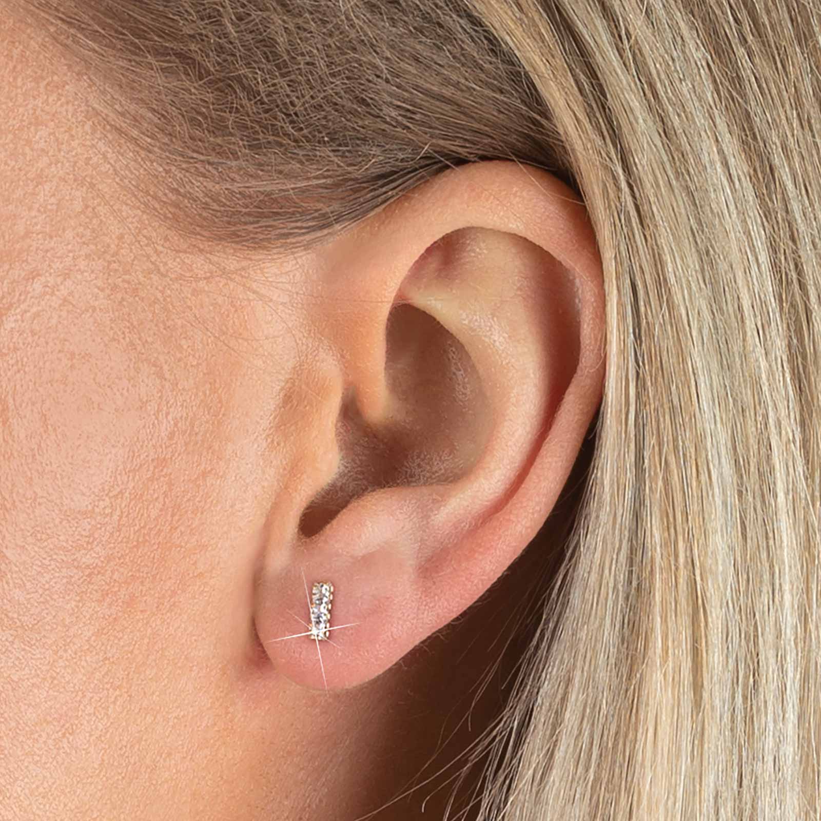 Örhängen 18k guld - Stavar 2x6 mm