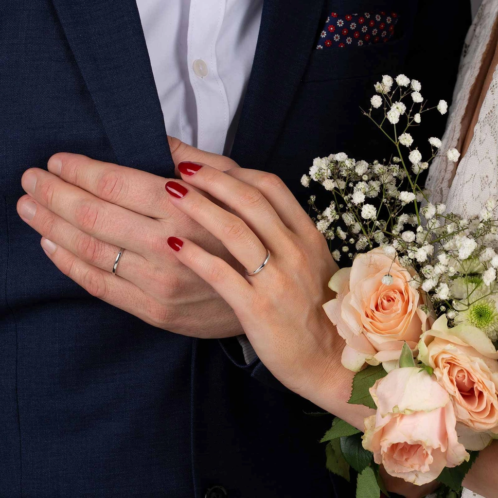 Förlovningsring 9k vitguld - Slät 2 mm / 1,1 mm