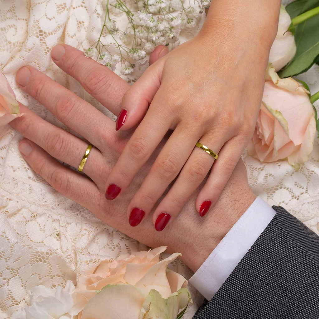 Förlovningsring 18k guld - Kupad 3 mm / 1 mm