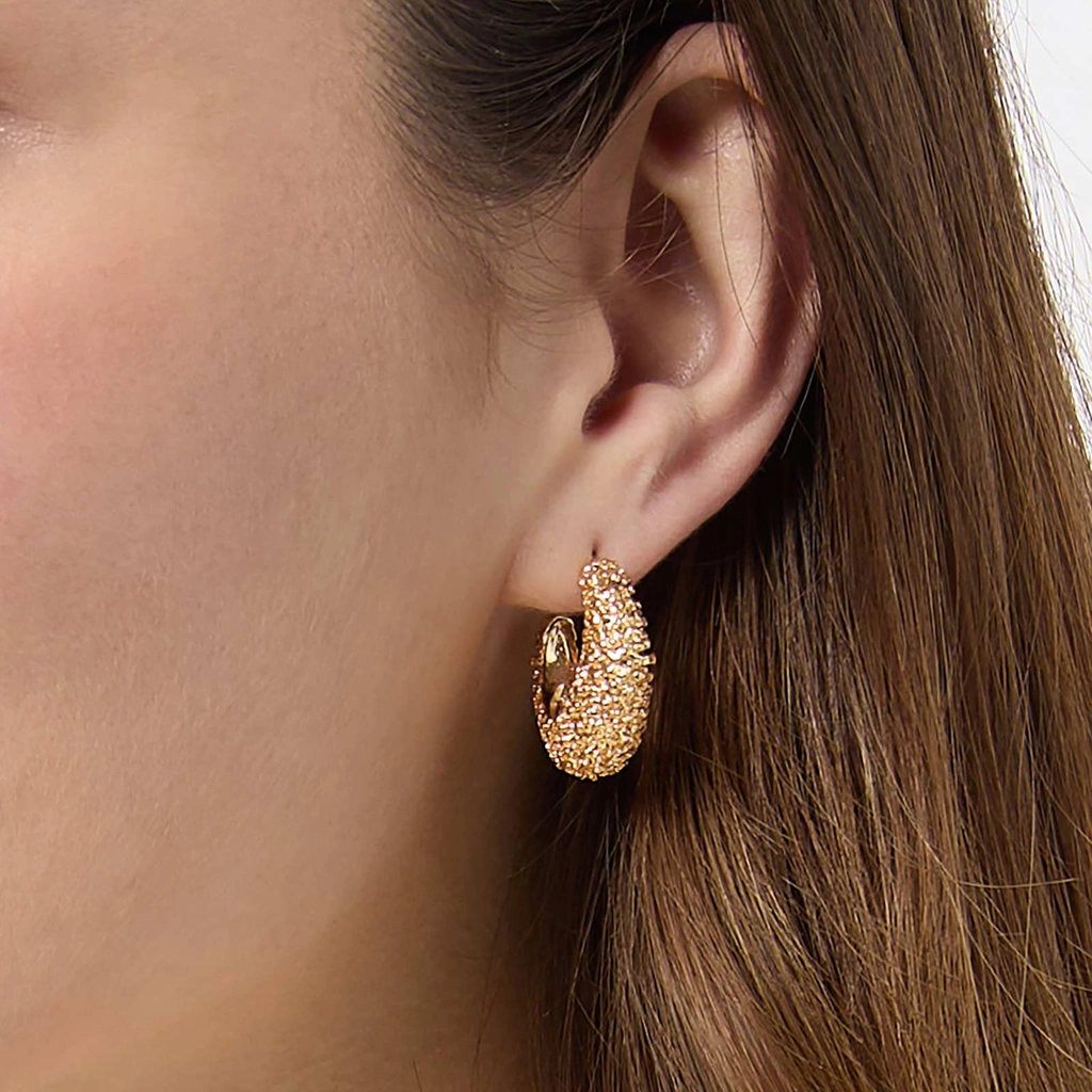 Guldfärgade örhängen - knottriga hoops, 16mm