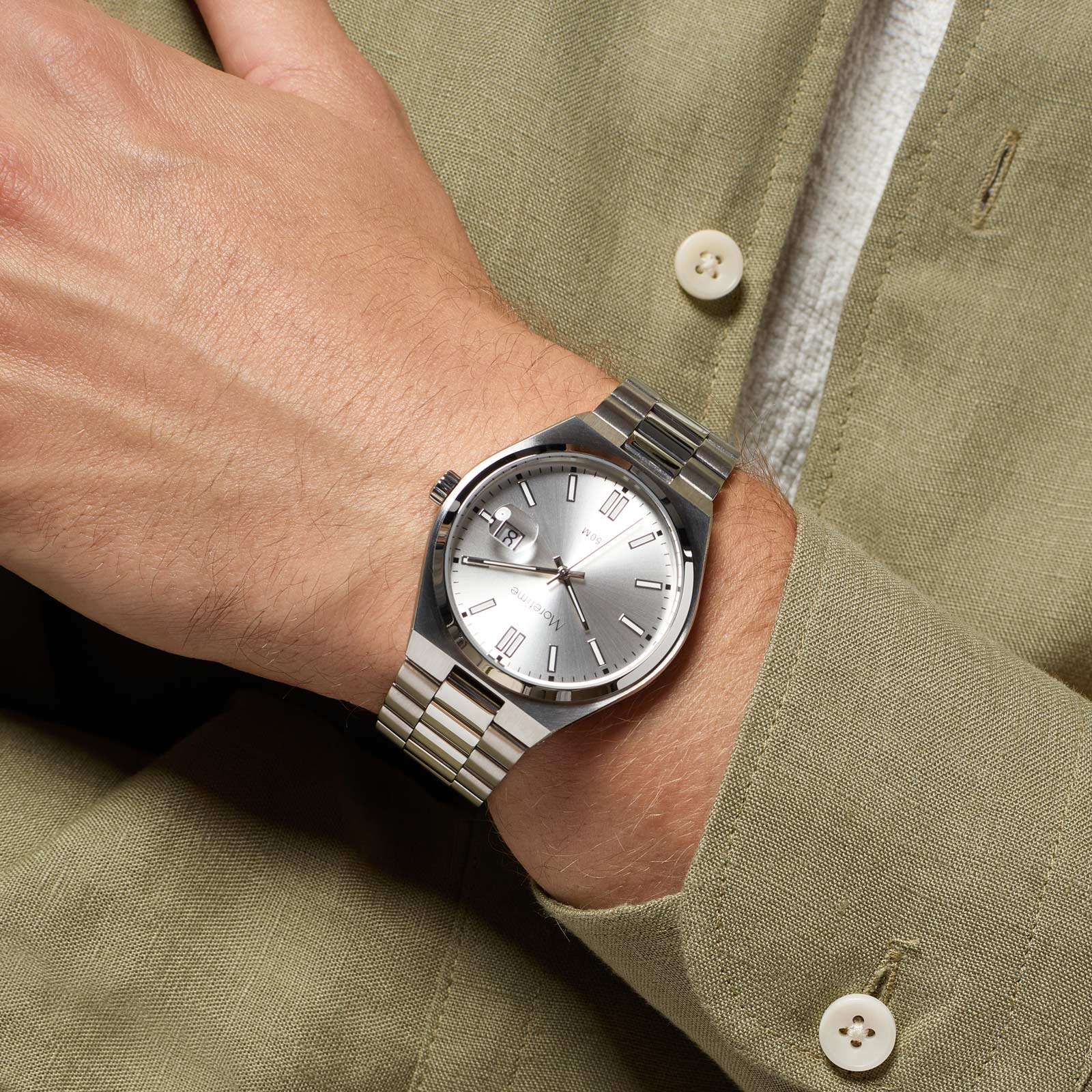 Moretime herrklocka - metallband, förstorat datum, silver