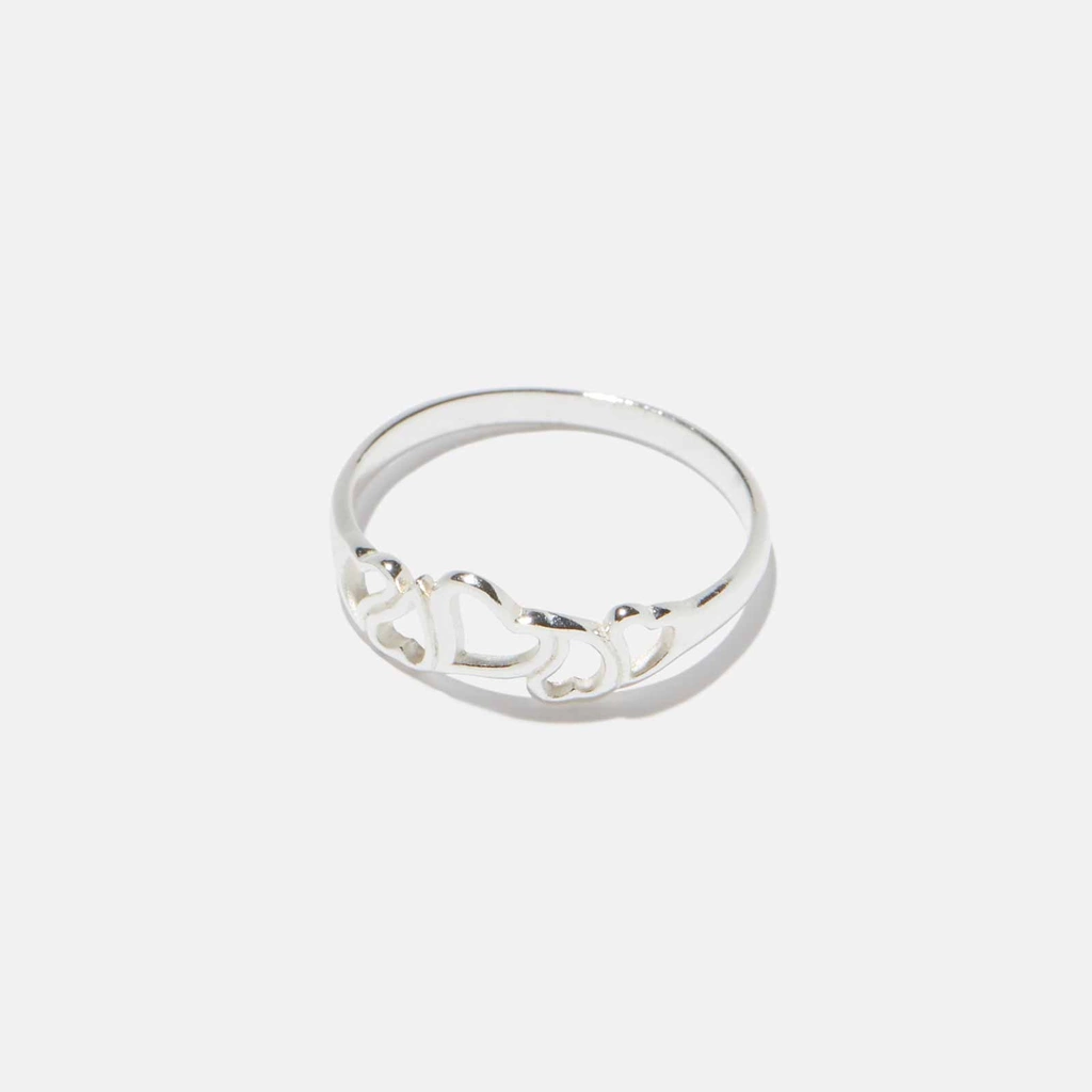 Ring i äkta silver - fem hjärtan, 58
