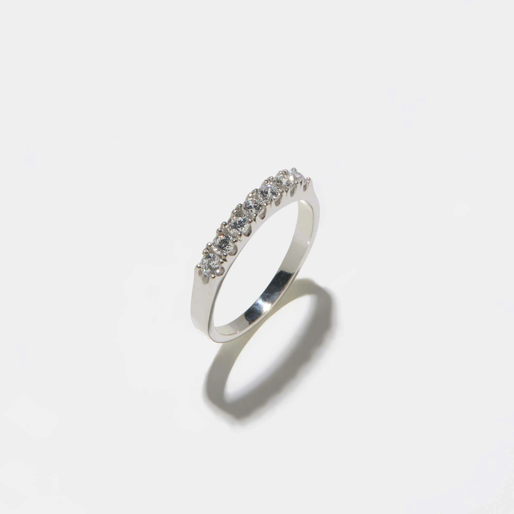 Alliansring Katrin - 18k vitguld, labbodlade diamanter, 0,5 ct