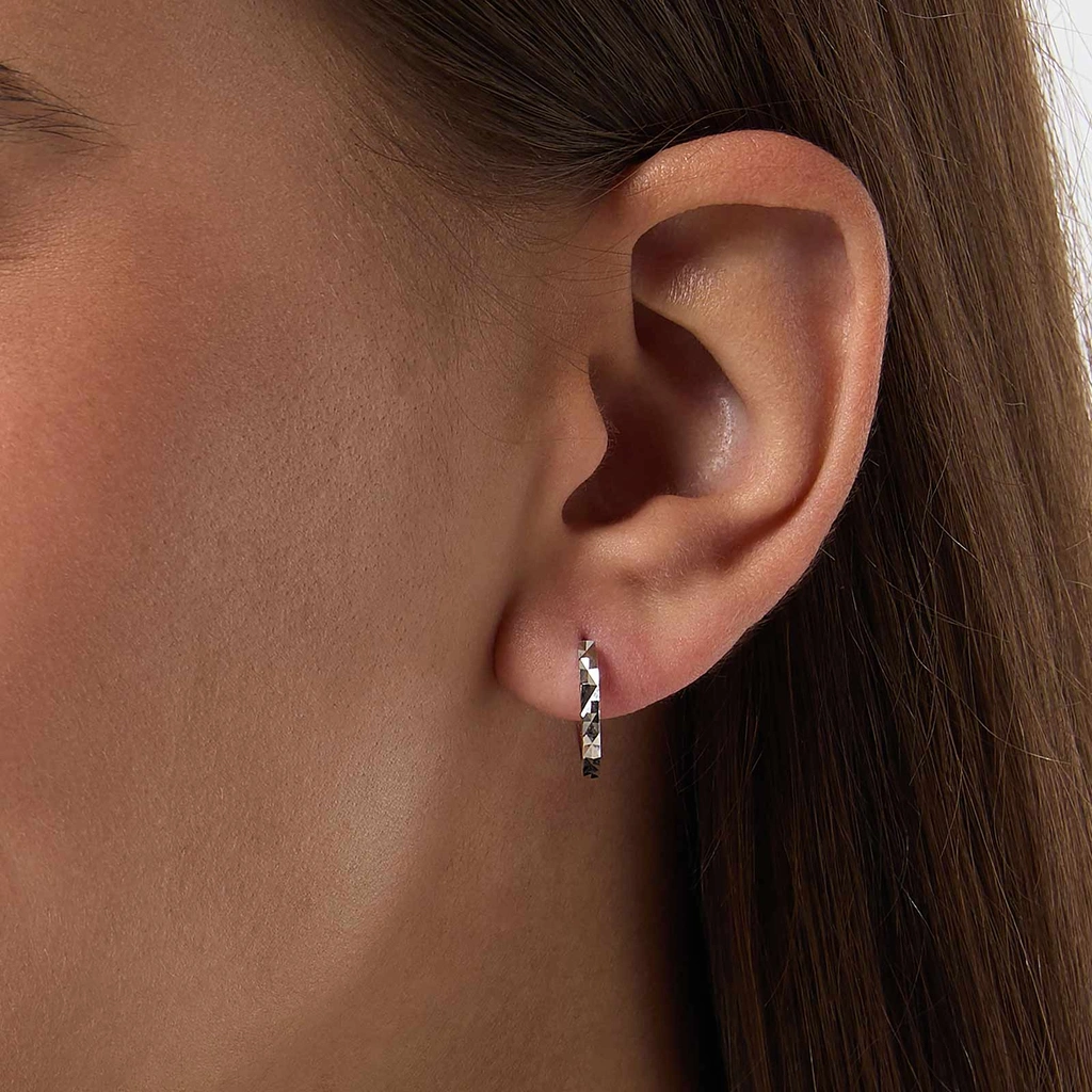 Hoops i äkta silver - mönstrad yta, 14mm