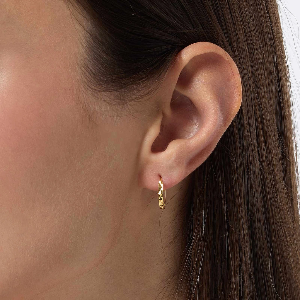 Guldpläterade hoops i äkta silver - mönstrad yta, 14mm