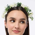 Hårkrans - vita blandade blommor