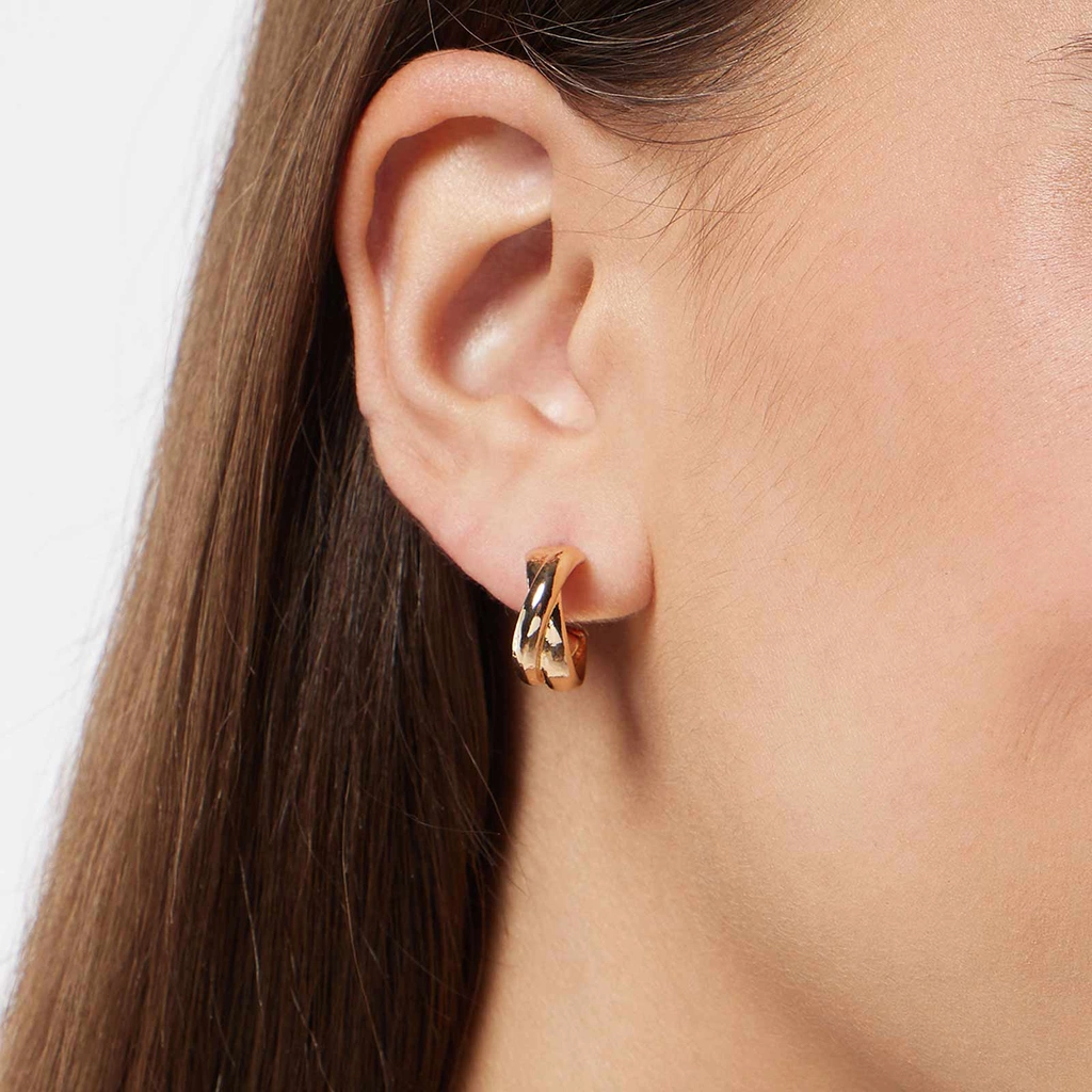 Guldfärgade örhängen - vridna hoops, 15mm