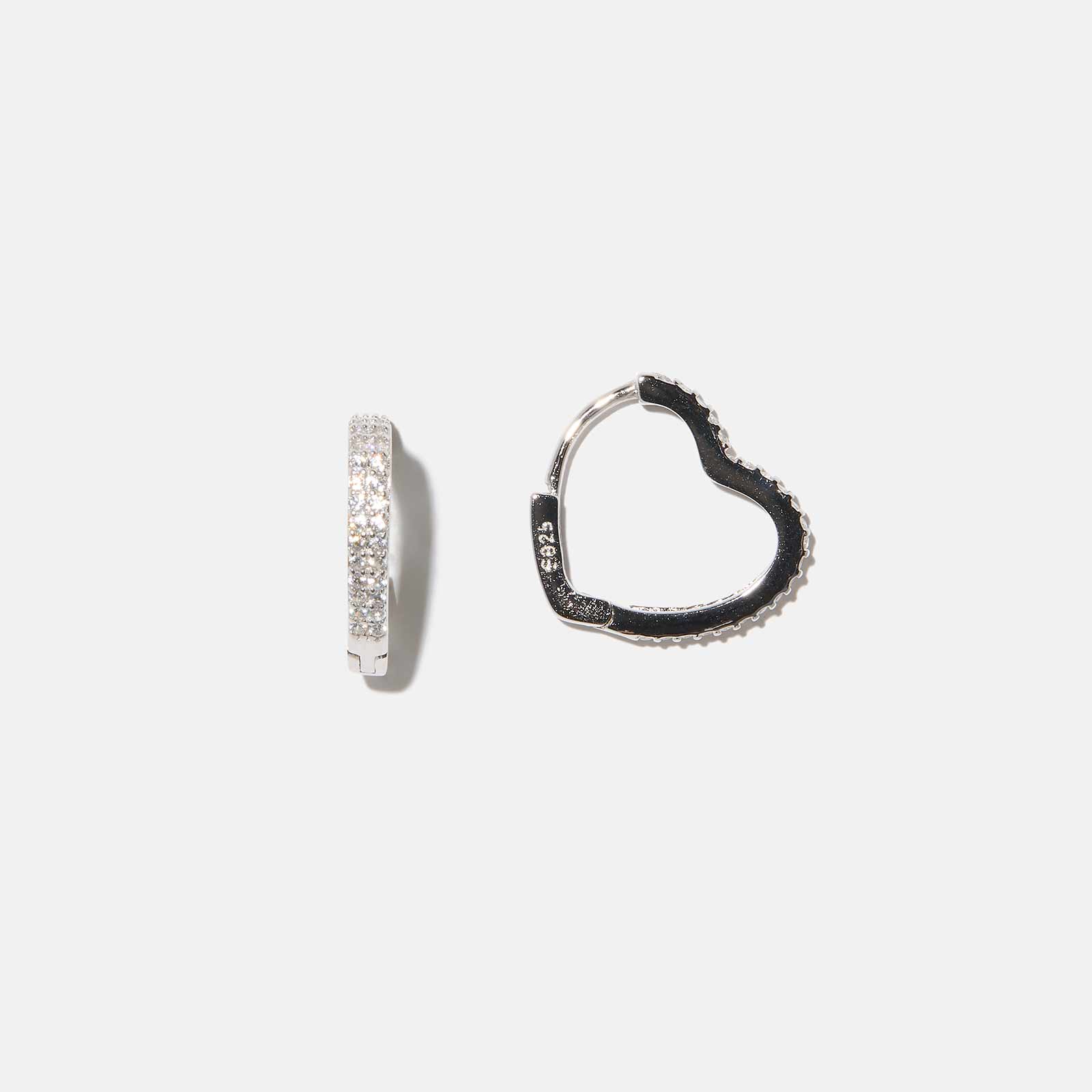 Örhängen i äkta silver - hjärtformade hoops, 25x15mm