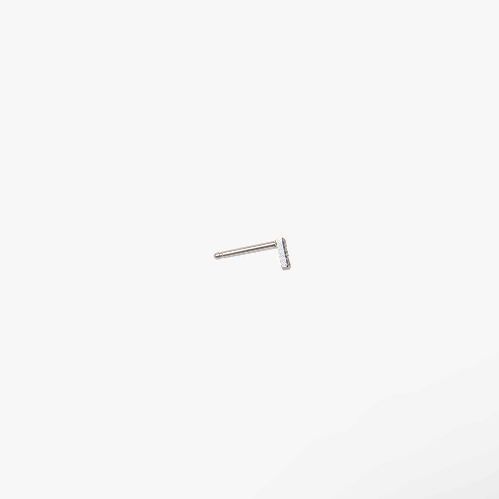 Näspiercing i stål - tre Zirkonia