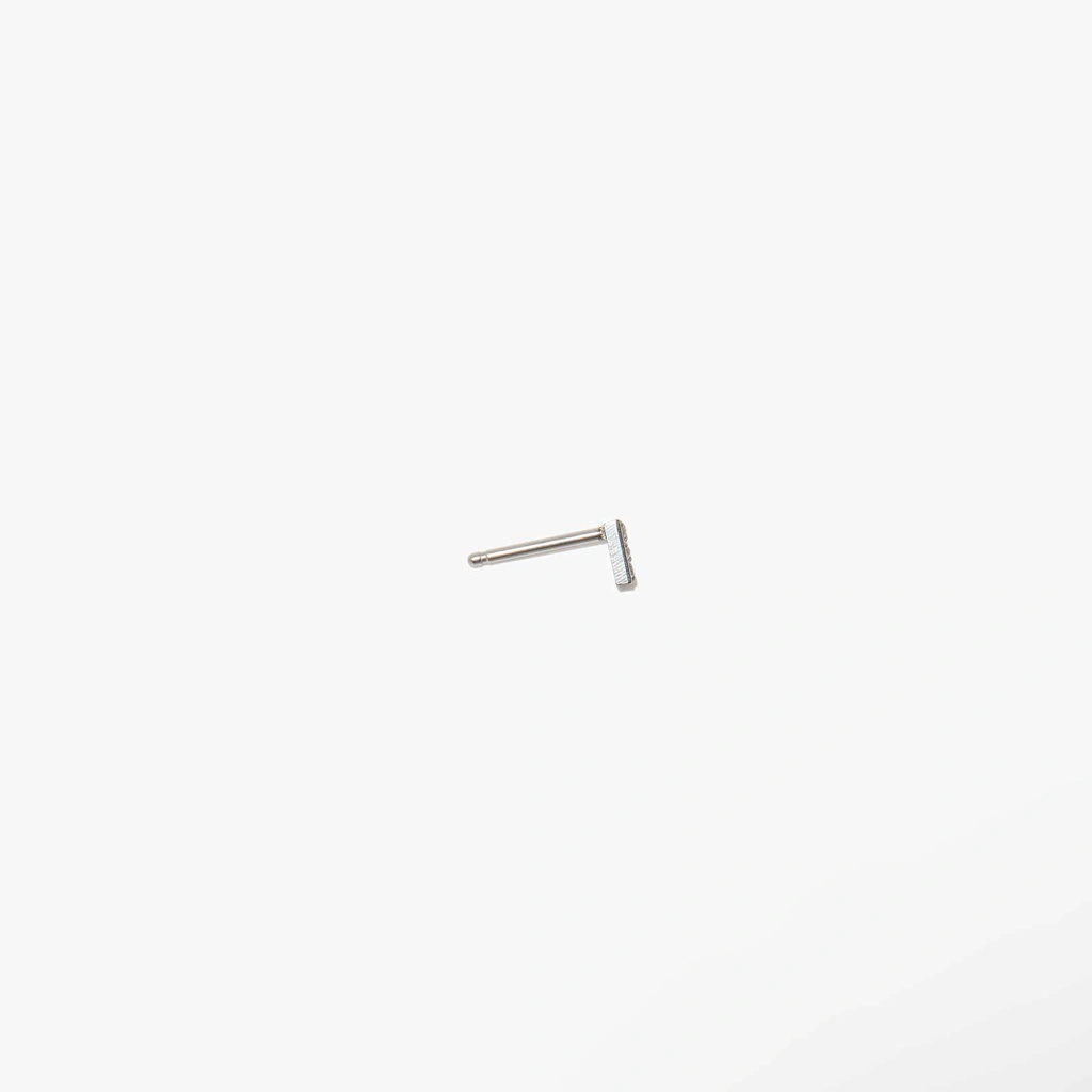 Näspiercing i stål - tre Zirkonia