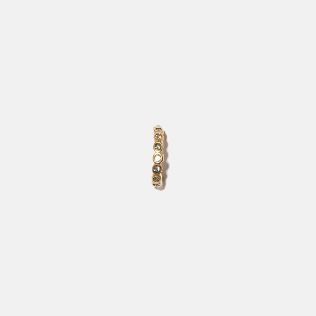 Guldfärgad Ear Piercing i stål - hoop, bezelinfattade kristaller