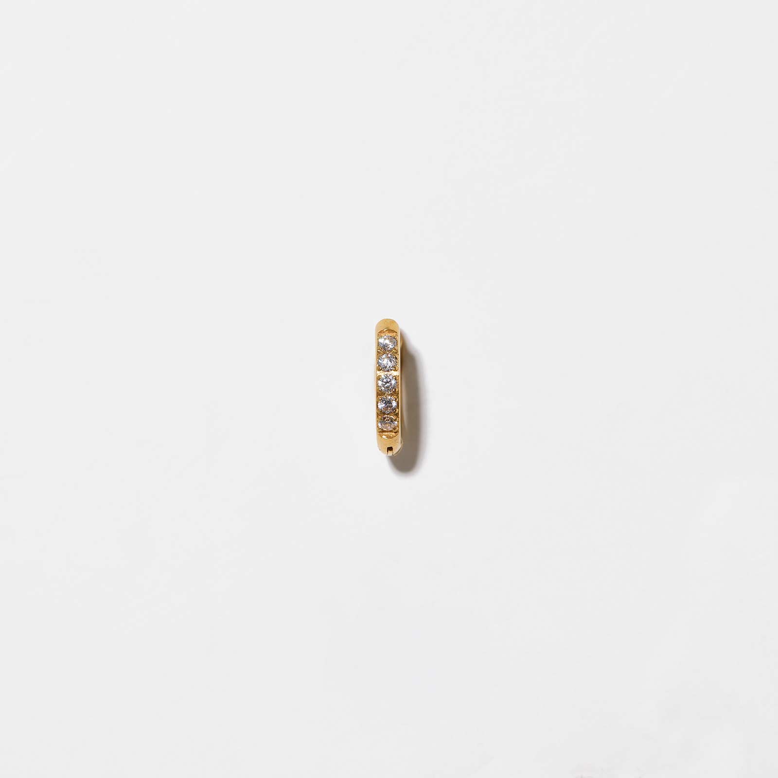 Guldfärgad Ear Piercing - Hoop med stenar, 6mm