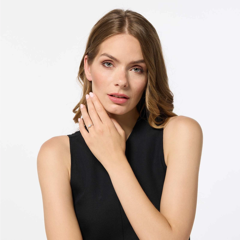 18k guldring, äkta diamanter - halo, 18