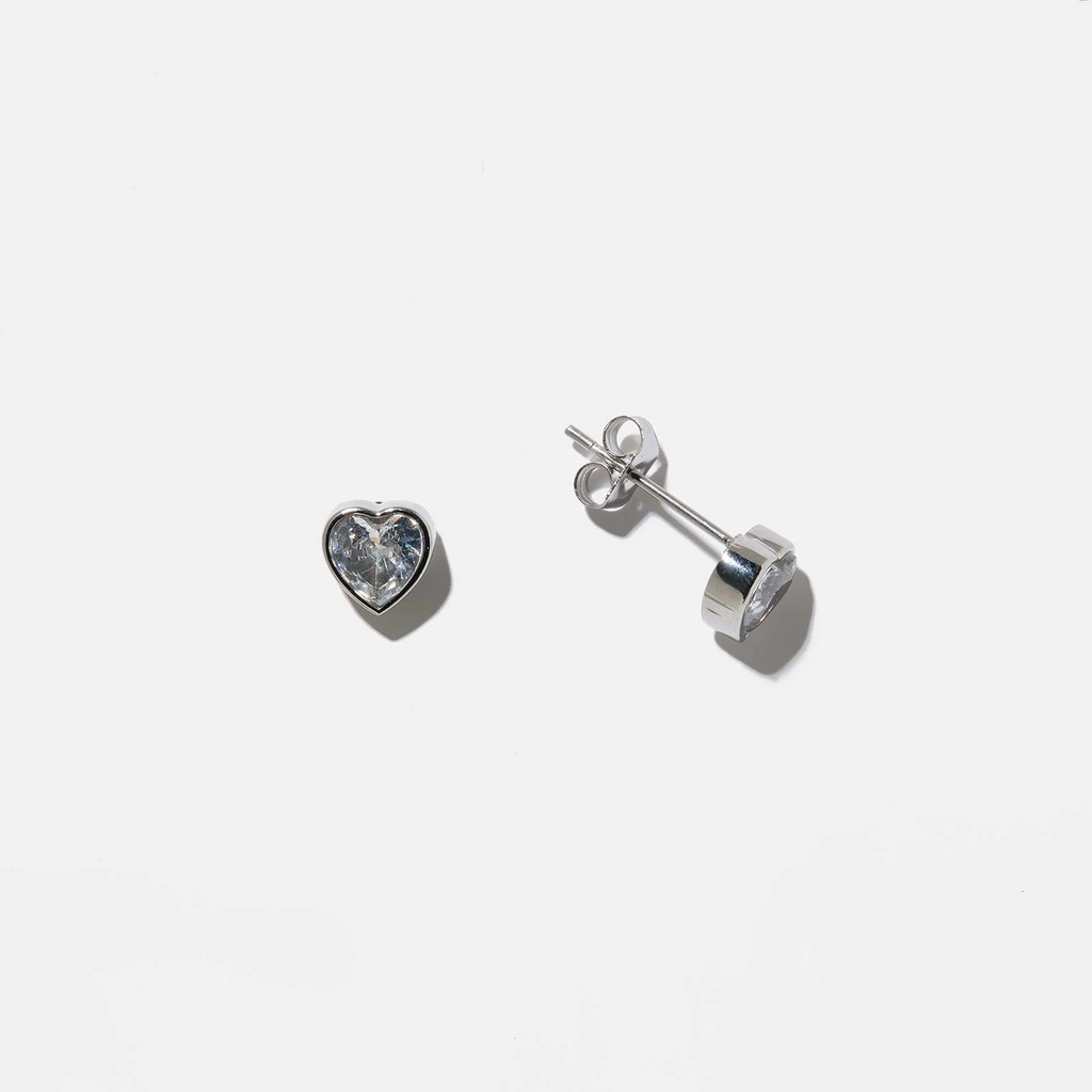 Stålörhängen - hjärtan med Kubisk Zirkonia