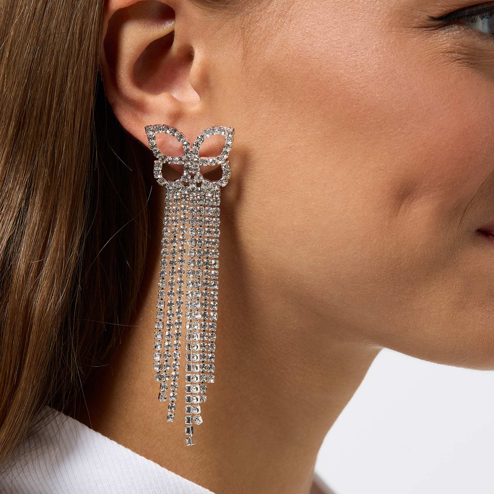 Silverfärgade strassörhängen - fjärilar & sju rader