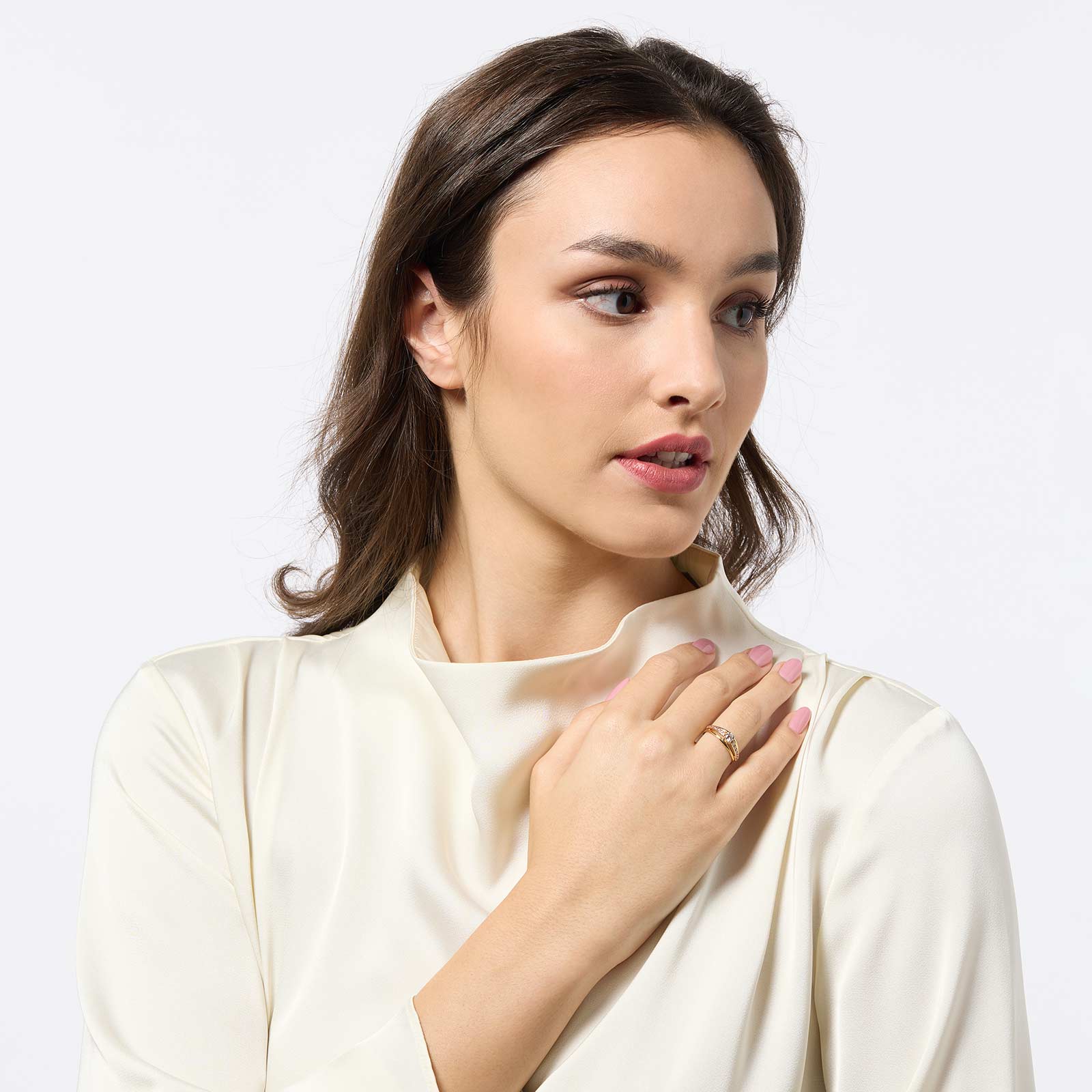 Ring 18k guld - sidostensring med Kubisk Zirkonia