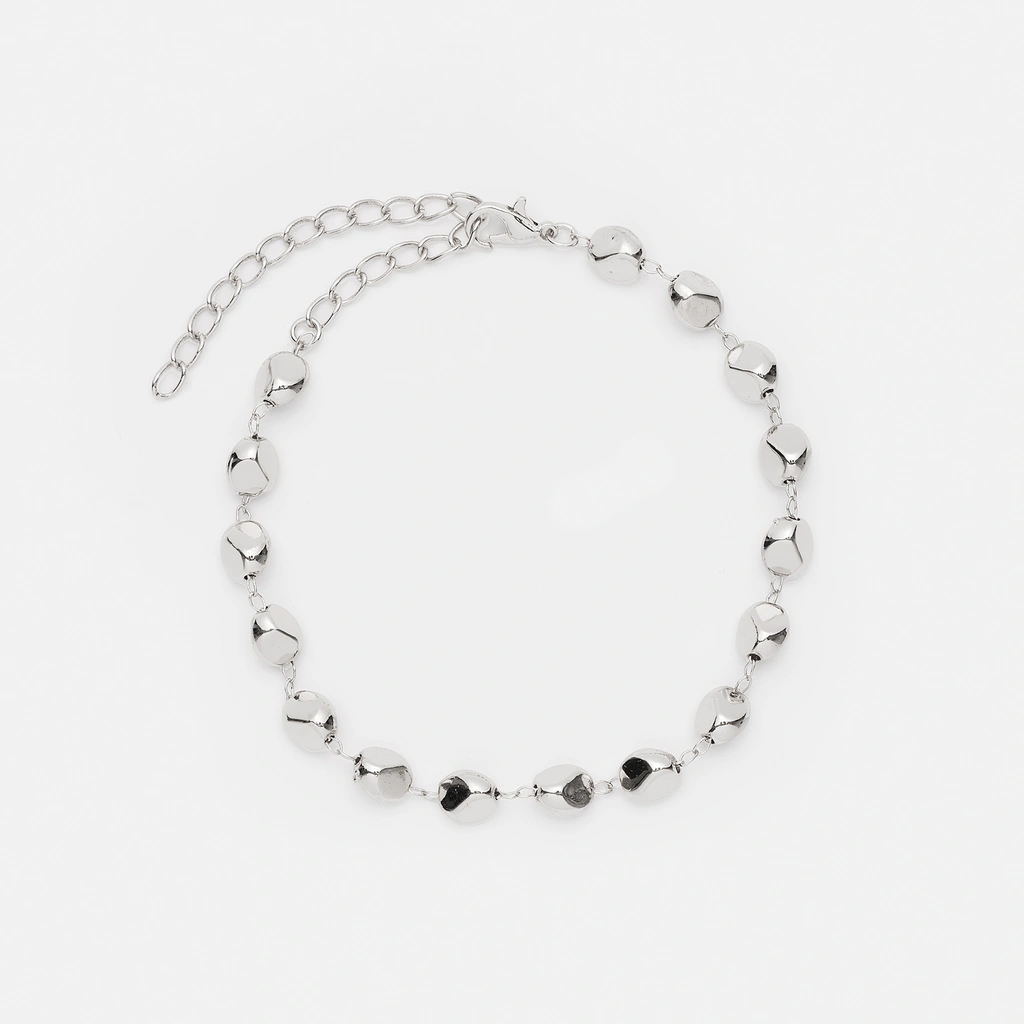 Silverfärgad fotlänk - oregelbundna kulor, 21+6cm